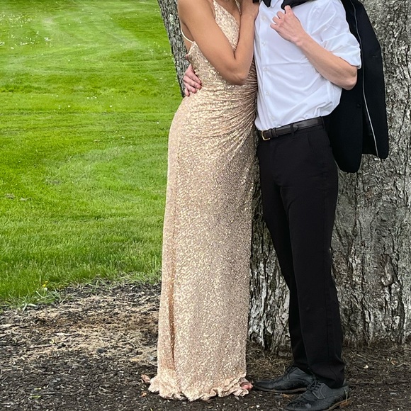 GOLD PROM DRESS - Picture 8 of 10